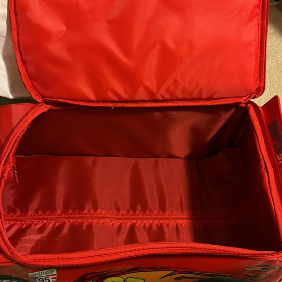 Disney Cars Lightning McQueen Rolling Suitcase - Picture 9 of 10